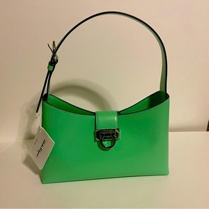 Salvatore Ferragamo
Leather handbag